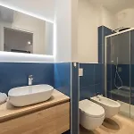 Modern & Functional Steps From Bosco Verticale & Gae Aulenti דירה