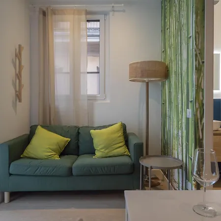 Modern & Functional Steps From Bosco Verticale & Gae Aulenti Apartment *