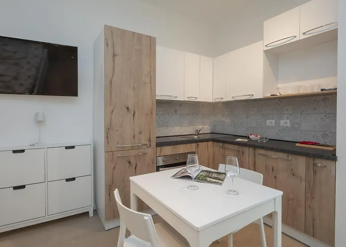شقة Modern & Functional Steps From Bosco Verticale & Gae Aulenti ميلان